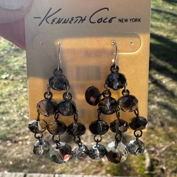 NEW WITH TAGS - Kenneth Cole New York Crystal Drop Earrings - Picture 6 of 9